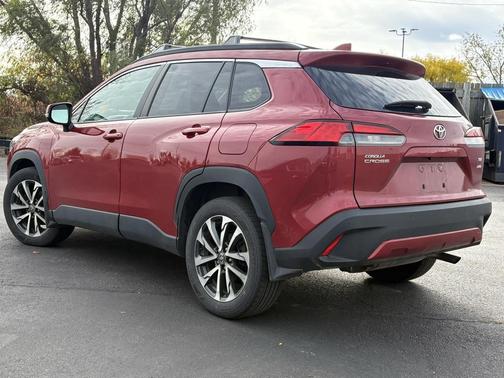 2023 Toyota Corolla Cross XLE