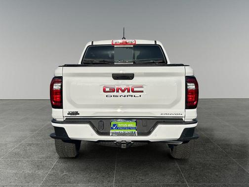 2025 GMC Canyon Denali