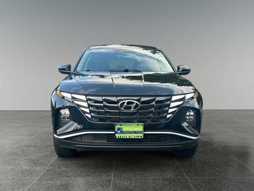 2022 Hyundai TUCSON SE