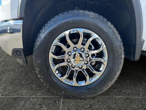 Summit White 2026 Chevrolet Silverado 2500 LTZ