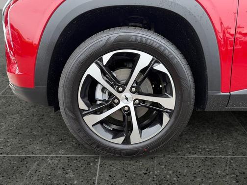 Apex Red 2026 Chevrolet Trax FWD 1RS