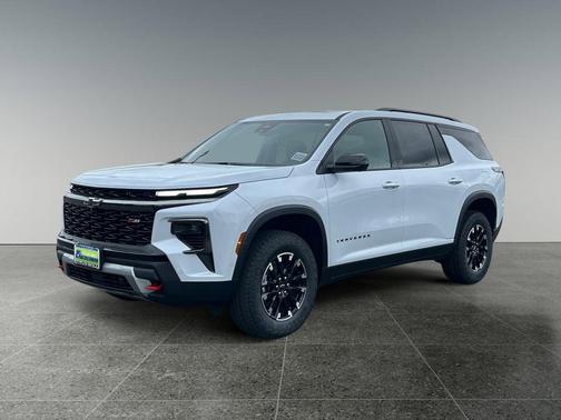 Polar White Tricoat 2026 Chevrolet Traverse AWD Z71