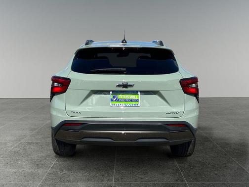 Cacti Green 2026 Chevrolet Trax FWD ACTIV