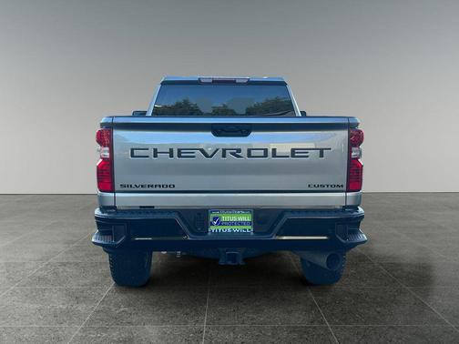 2024 Chevrolet Silverado 2500 Custom
