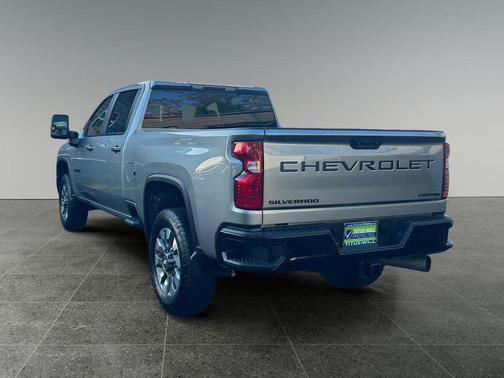2024 Chevrolet Silverado 2500 Custom