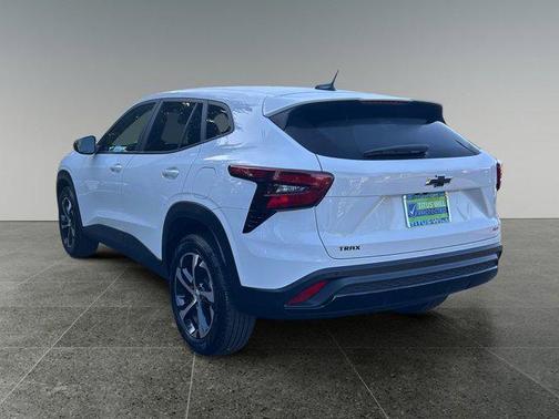 2025 Chevrolet Trax FWD 1RS