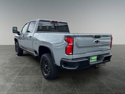 2025 Chevrolet Silverado 2500 4WD Crew Cab Standard Bed ZR2