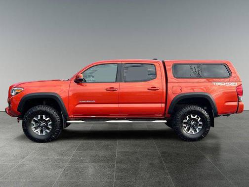 2016 Toyota Tacoma SR