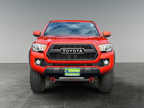 2016 Toyota Tacoma SR
