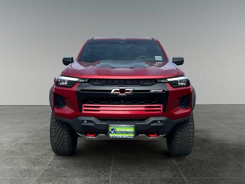 Radiant Red Tintcoat 2025 Chevrolet Colorado ZR2