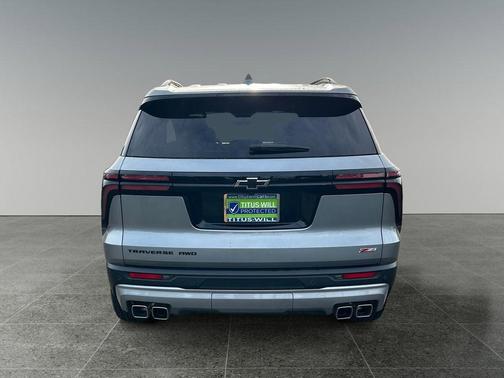 Sterling Grey Metallic 2025 Chevrolet Traverse Z71