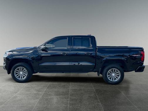 Black 2023 Chevrolet Colorado LT