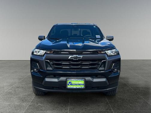 Black 2023 Chevrolet Colorado LT