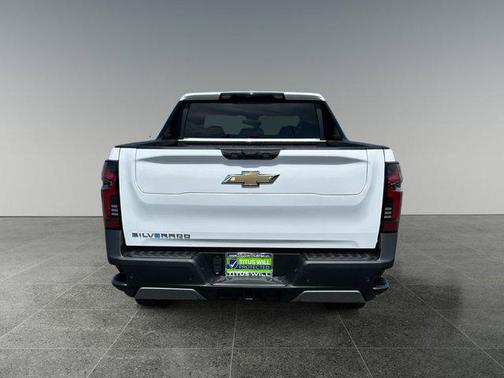 2025 Chevrolet Silverado EV LT