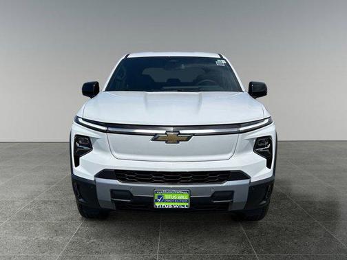 2025 Chevrolet Silverado EV LT