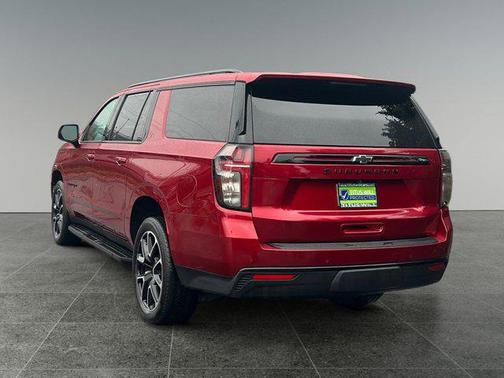 2023 Chevrolet Suburban RST