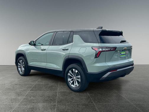 Cacti Green 2026 Chevrolet Equinox 1LT