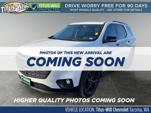 Iridescent Pearl Tricoat 2021 Chevrolet Traverse Premier