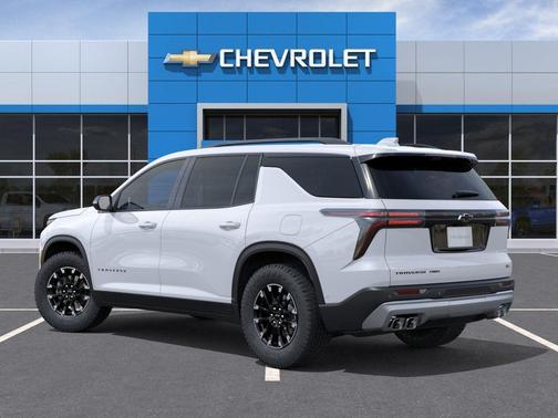 Polar White Tricoat 2026 Chevrolet Traverse AWD Z71