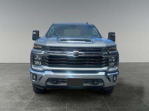 Sterling Gray Metallic 2024 Chevrolet Silverado 2500 LT