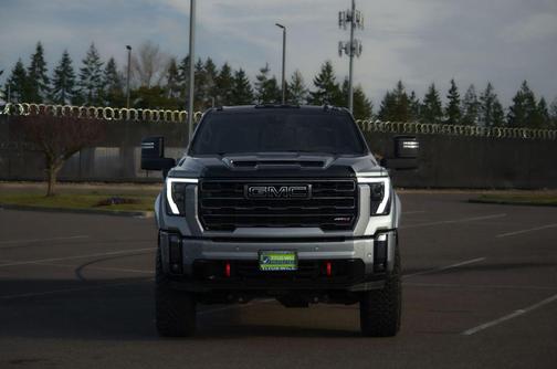 2024 GMC Sierra 2500 AT4