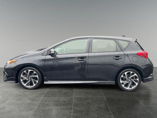 2016 Scion iM 4D Hatchback