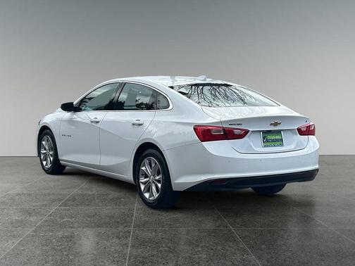 Summit White 2024 Chevrolet Malibu 1LT