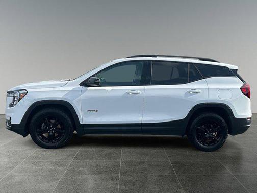 2022 GMC Terrain AWD AT4