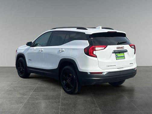 2022 GMC Terrain AWD AT4