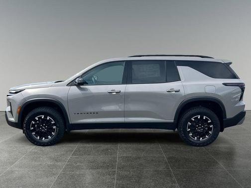 Sandstone Gray 2026 Chevrolet Traverse AWD Z71