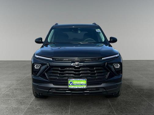 Mosaic Black Metallic 2026 Chevrolet Trailblazer LT