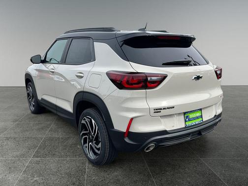 White Sands 2026 Chevrolet Trailblazer RS