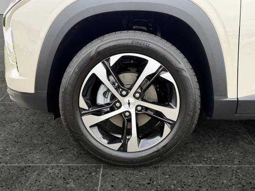 White Sands 2026 Chevrolet Trax FWD 1RS