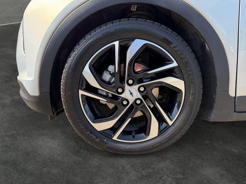 Silver Flare Metallic 2022 Chevrolet Bolt EV FWD 1LT