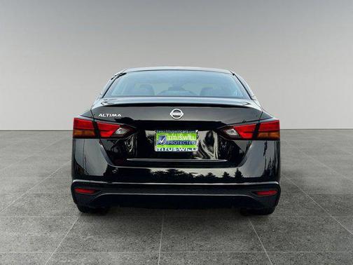 2022 Nissan Altima S FWD