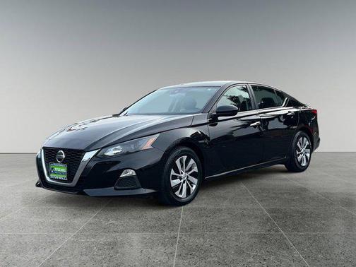2022 Nissan Altima S FWD