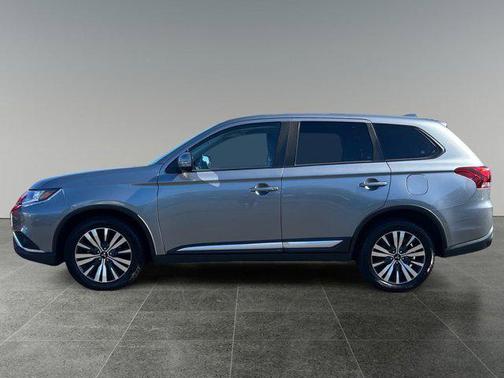 2019 Mitsubishi Outlander ES