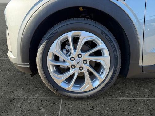 Sterling Gray Metallic 2027 Chevrolet Bolt LT FWD