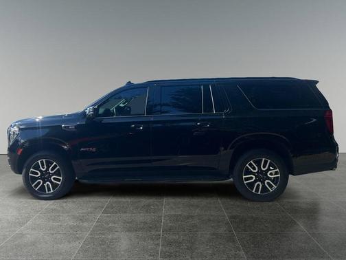 Onyx Black 2024 GMC Yukon XL 4WD AT4