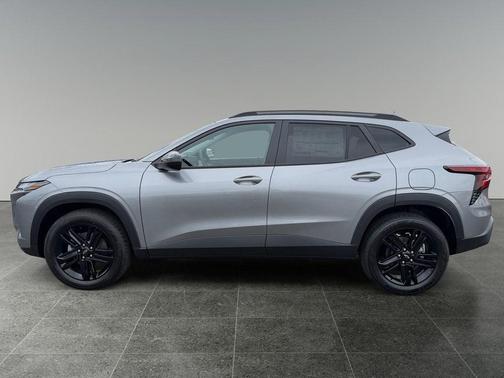 Sterling Gray Metallic 2026 Chevrolet Trax FWD ACTIV