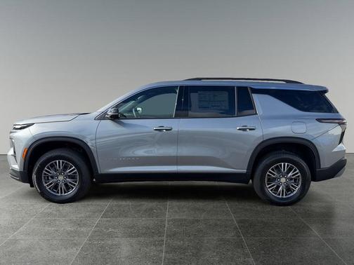 Sterling Gray Metallic 2026 Chevrolet Traverse LT