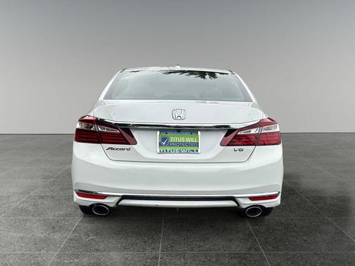 2017 Honda Accord EX-L w/Navigation & Honda Sensing