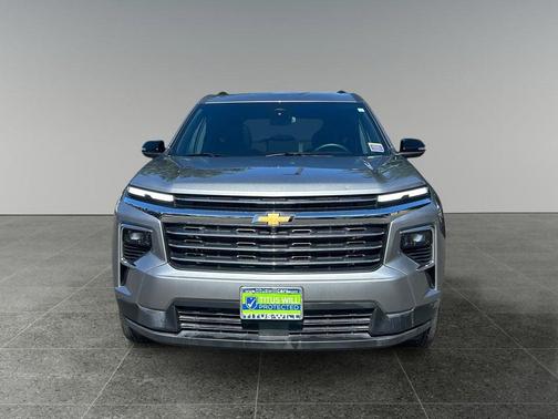 Sterling Gray Metallic 2025 Chevrolet Traverse LT