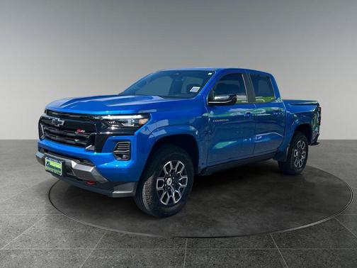 Glacier Blue Metallic 2024 Chevrolet Colorado Z71