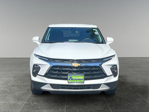 Summit White 2025 Chevrolet Blazer 2LT