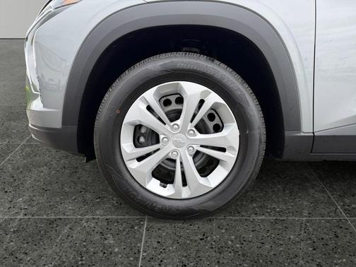 Sterling Gray Metallic 2026 Chevrolet Trax LS