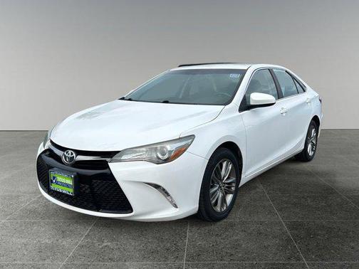 2016 Toyota Camry XLE