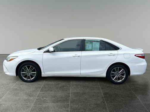 2016 Toyota Camry XLE