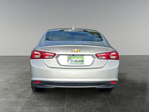 2021 Chevrolet Malibu FWD LT