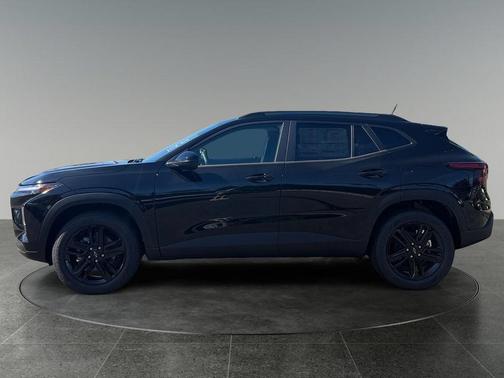 Mosaic Black Metallic 2026 Chevrolet Trax ACTIV
